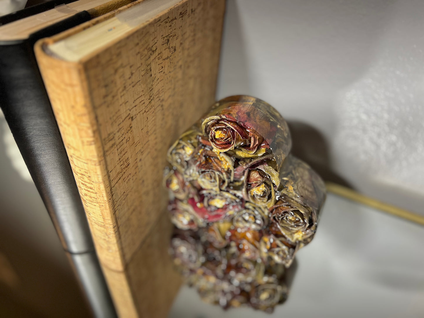 Displayed is the Small Heart - A Dozen Flowers · Metallic Flakes with Clear Resin