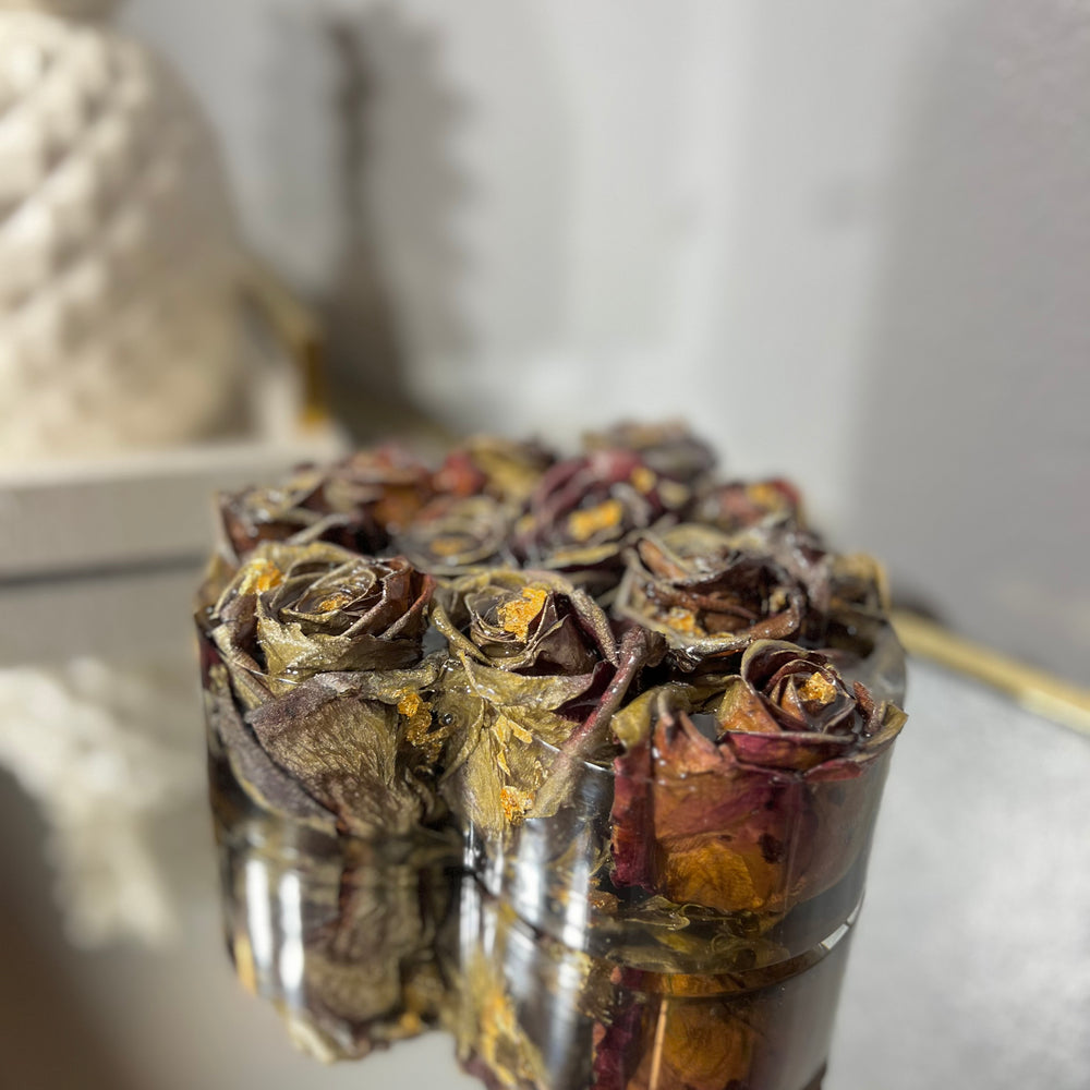 
                  
                    Displayed is the Small Heart - A Dozen Flowers · Metallic Flakes with Clear Resin
                  
                