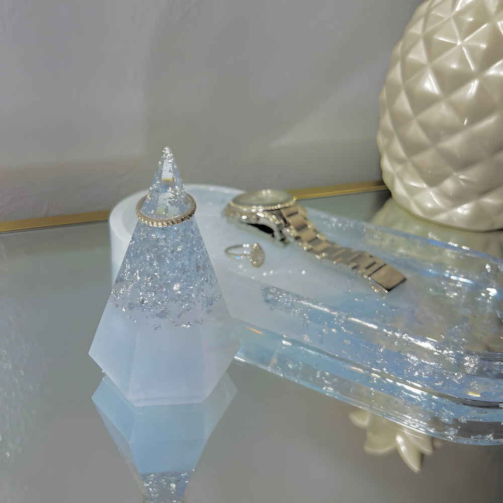 Displayed is the Medium Oval Tray