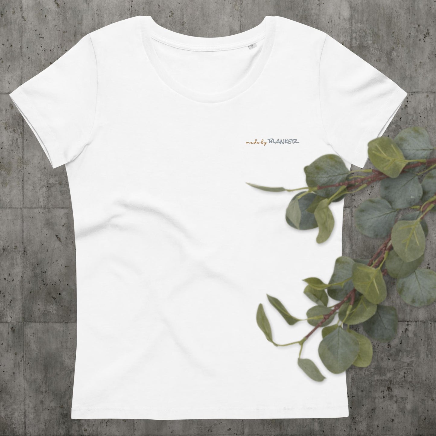 Women's fitted eco tee - Made by Blanker